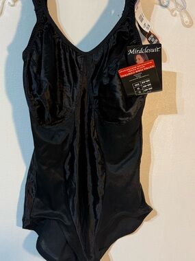 Miraclesuit Black Satin panel body briefer wire free bust minimizing size 42DD